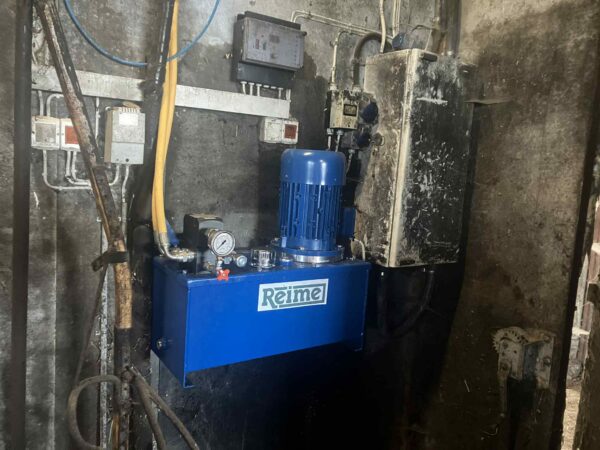 685780fe-7b55-439d-8cab-b4b427e78ac6 685780fe-7b55-439d-8cab-b4b427e78ac6